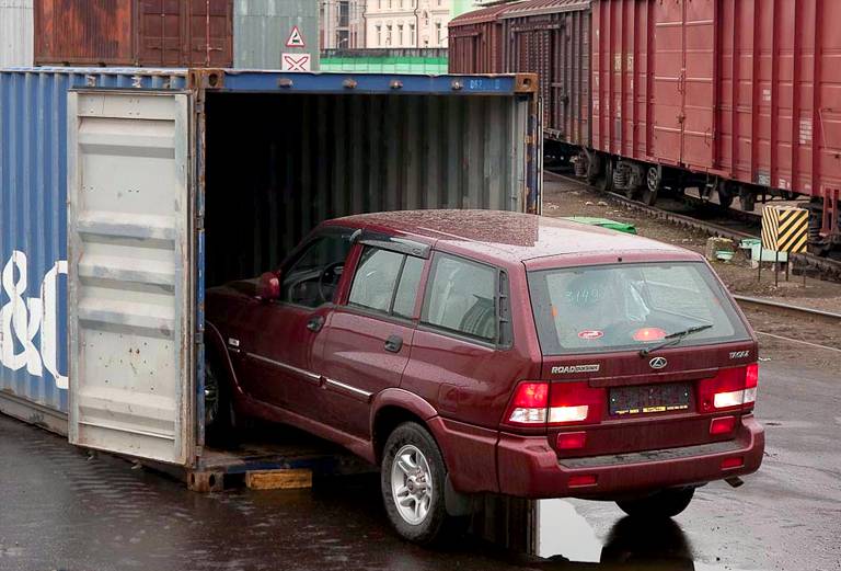 Жд отправка легковой машины сеткой из Мурманска в Калининграда